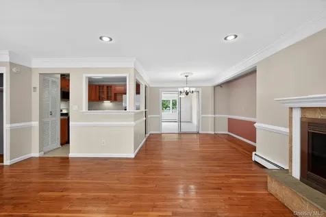 138 Spring Street Massapequa NY 11758