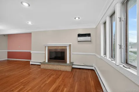 138 Spring Street Massapequa NY 11758