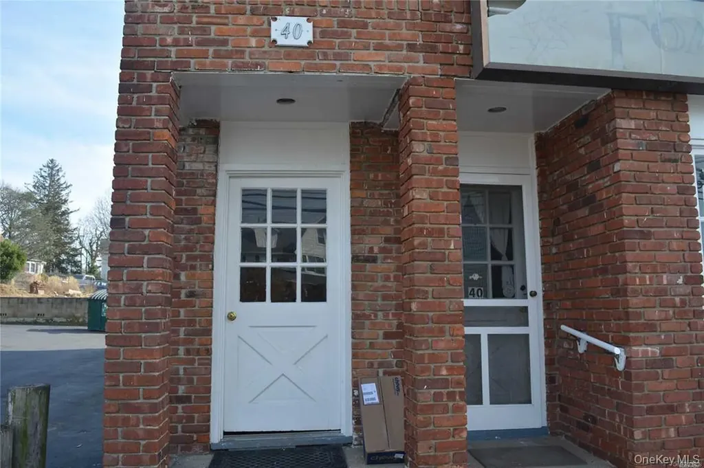 40 Bayville Avenue Bayville NY 11709