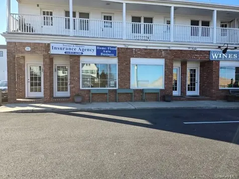 40 Bayville Avenue Bayville NY 11709