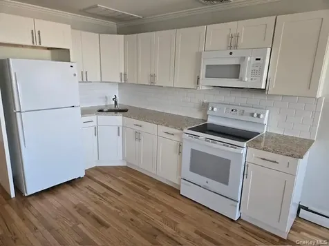 40 Bayville Avenue Bayville NY 11709