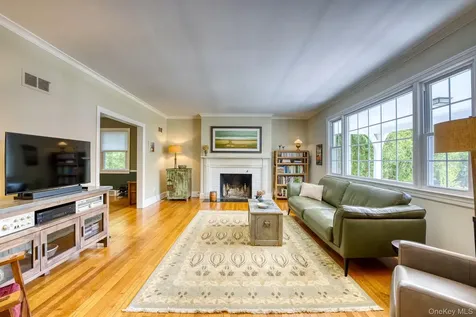 12 Gaskin Road Poughkeepsie NY 12601