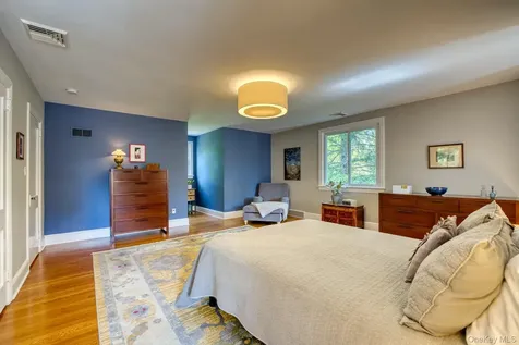 12 Gaskin Road Poughkeepsie NY 12601