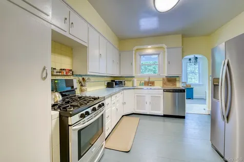 12 Gaskin Road Poughkeepsie NY 12601