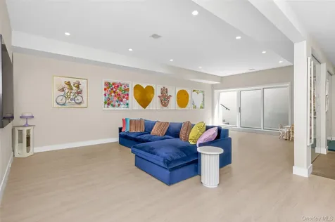 21 Lily Pond Drive Sag Harbor NY 11963