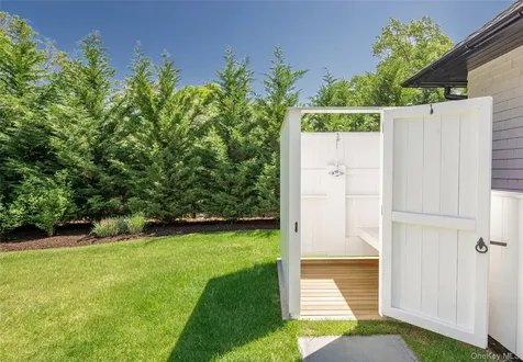 21 Lily Pond Drive Sag Harbor NY 11963