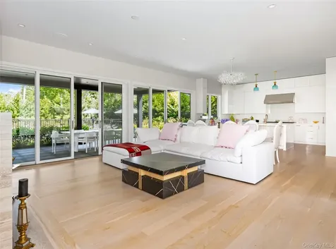 21 Lily Pond Drive Sag Harbor NY 11963
