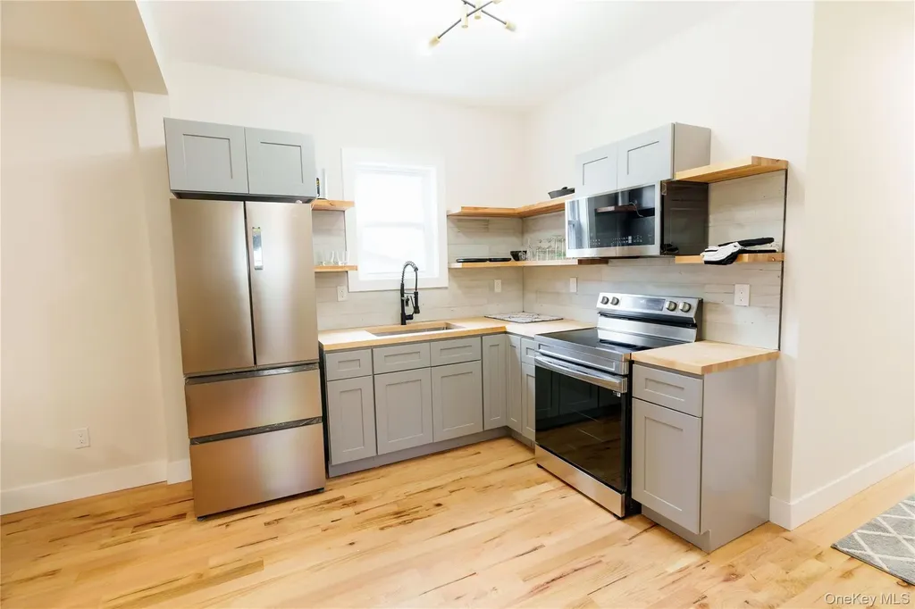 328 Columbia Street Hudson NY 12534
