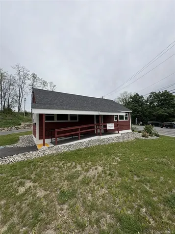517-521 Salt Point Turnpike Poughkeepsie NY 12601