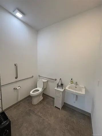 517-521 Salt Point Turnpike Poughkeepsie NY 12601
