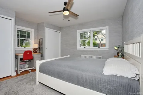 29 Clinton Avenue Tappan NY 10983