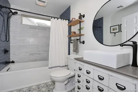 29 Clinton Avenue Tappan NY 10983