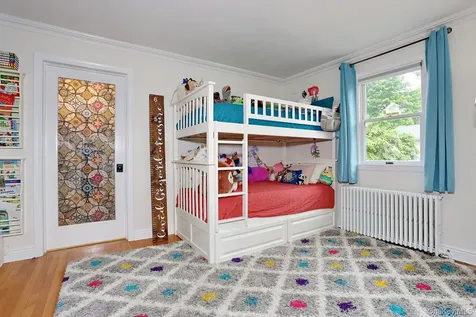 29 Clinton Avenue Tappan NY 10983
