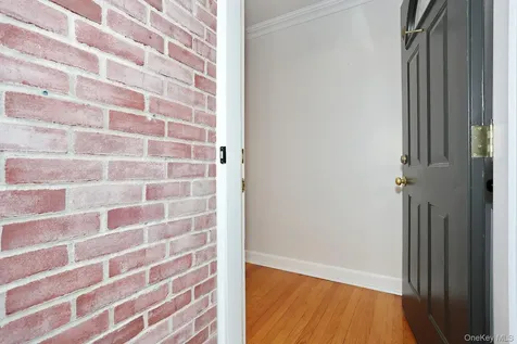 29 Clinton Avenue Tappan NY 10983