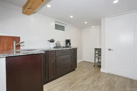29 Clinton Avenue Tappan NY 10983