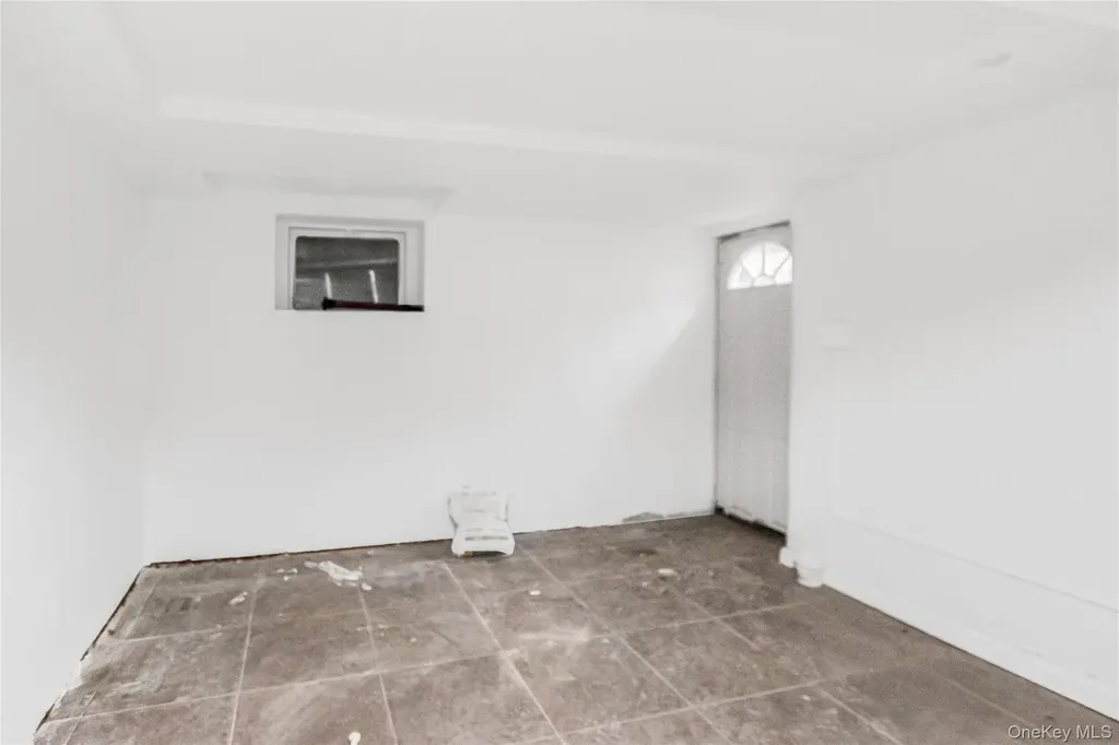 2812 Harrington Avenue Bronx NY 10461