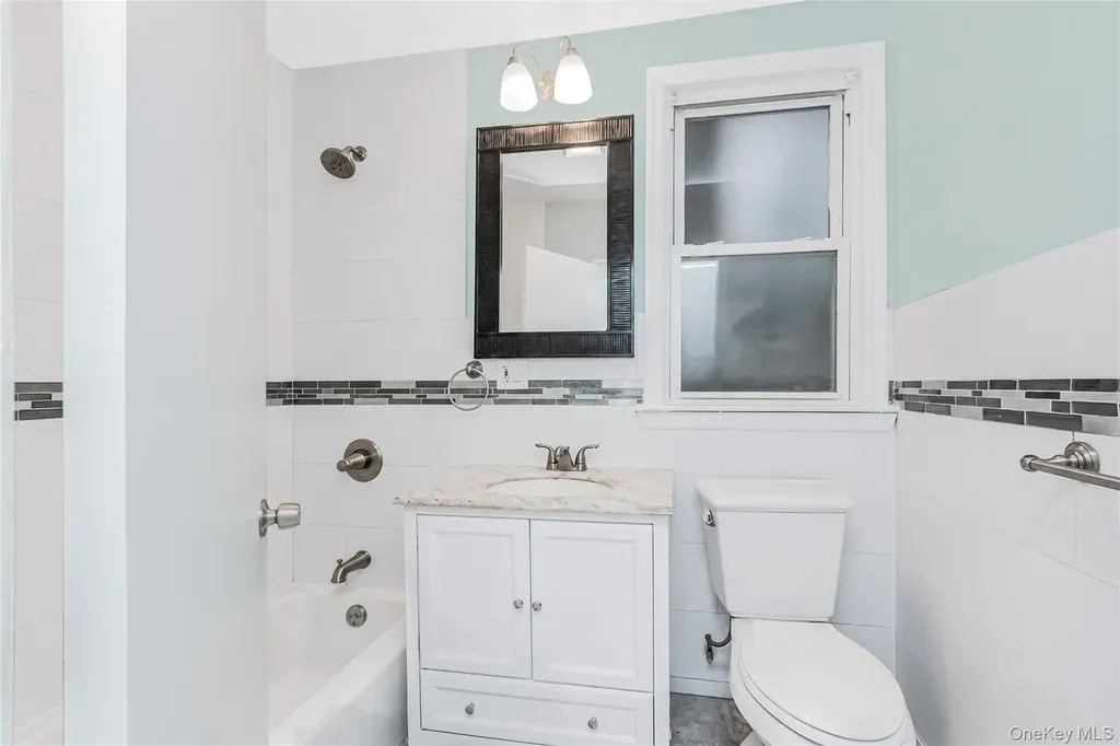 2812 Harrington Avenue Bronx NY 10461