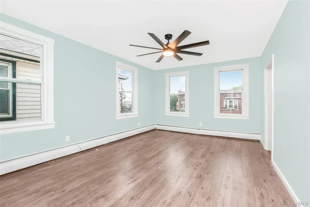 2812 Harrington Avenue Bronx NY 10461