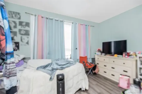 2812 Harrington Avenue Bronx NY 10461