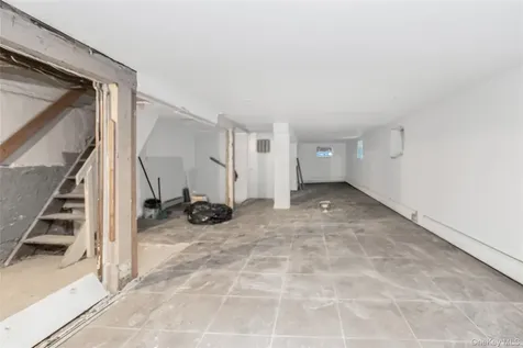 2812 Harrington Avenue Bronx NY 10461