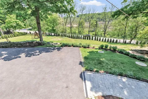 69 Primrose Street Katonah NY 10536