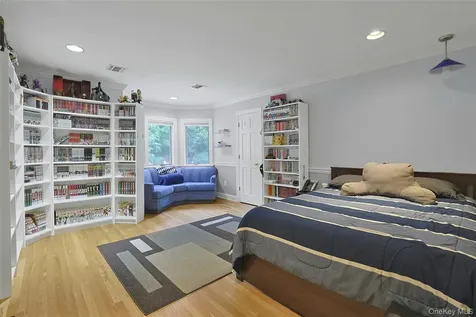 10 Hidden Oak Road Armonk NY 10504