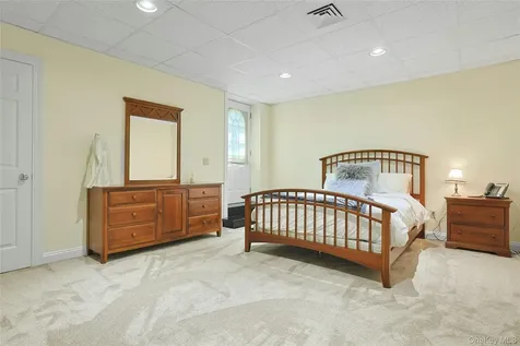 10 Hidden Oak Road Armonk NY 10504