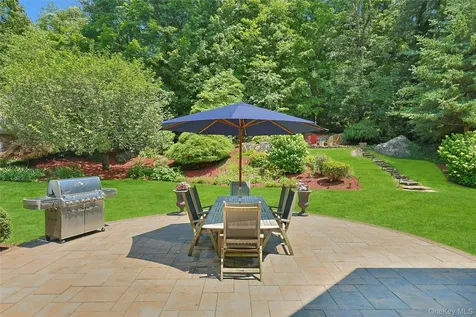 10 Hidden Oak Road Armonk NY 10504