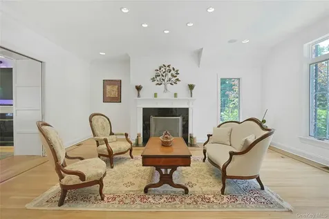 10 Hidden Oak Road Armonk NY 10504