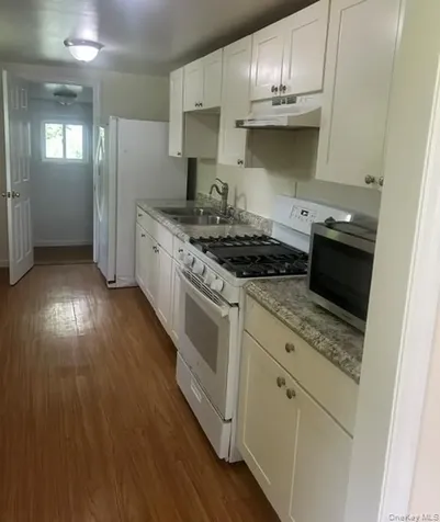 27 Gatto Drive Mount Kisco NY 10549