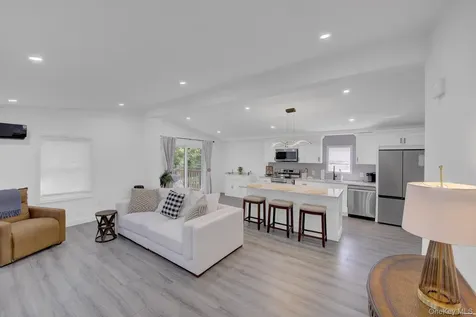 11 A Dogwood Lane Manorville NY 11949