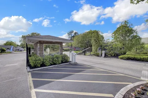 11 A Dogwood Lane Manorville NY 11949
