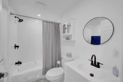 11 A Dogwood Lane Manorville NY 11949