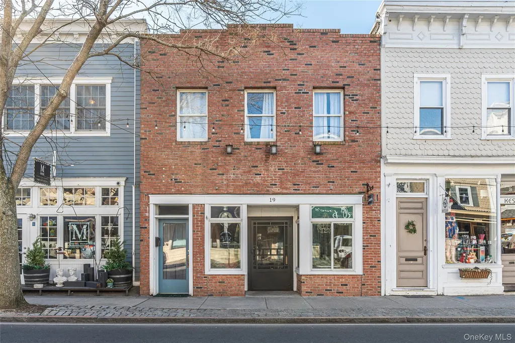 19 Front Street Greenport NY 11944