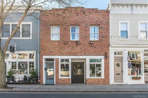 19 Front Street Greenport NY 11944