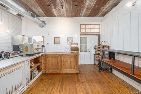19 Front Street Greenport NY 11944