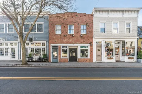 19 Front Street Greenport NY 11944