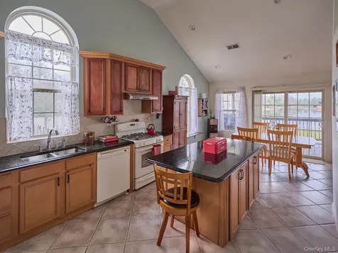 61 Lake Shore Drive W Rock Hill NY 12775
