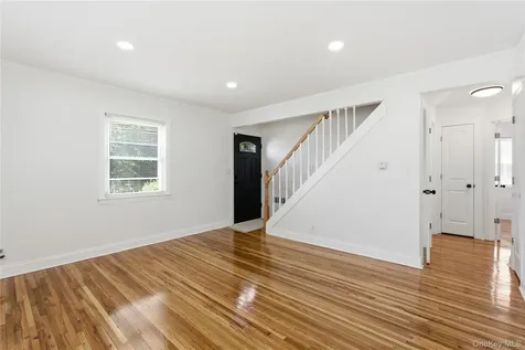 646 Macon Place Uniondale NY 11553