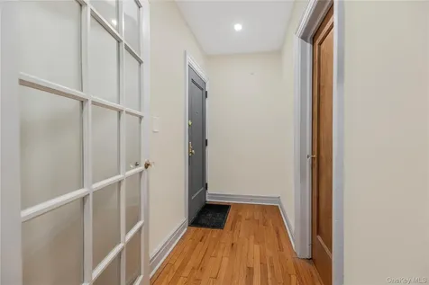 26 Pondfield Road Bronxville NY 10708