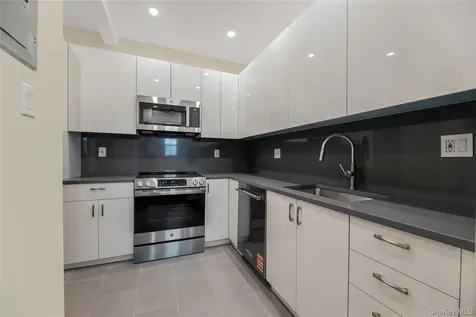 26 Pondfield Road Bronxville NY 10708