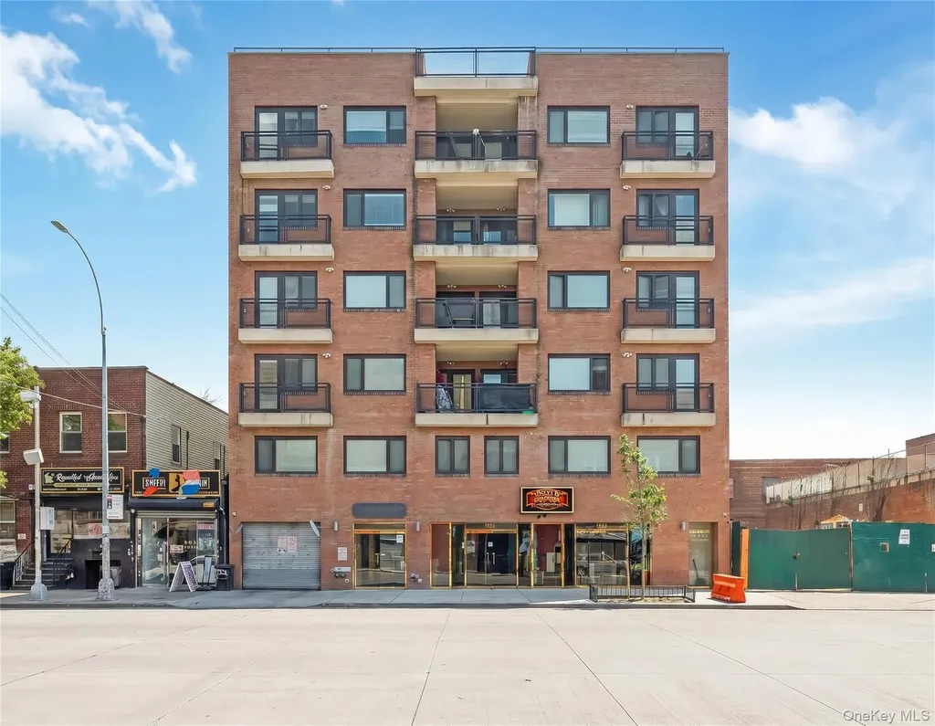 172-18 Jamaica Avenue Jamaica NY 11432