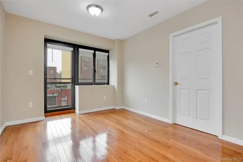 172-18 Jamaica Avenue Jamaica NY 11432