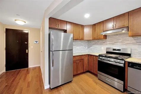 172-18 Jamaica Avenue Jamaica NY 11432