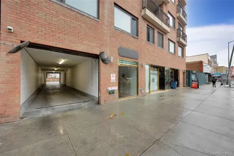 172-18 Jamaica Avenue Jamaica NY 11432