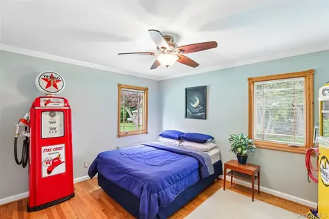 6 Berry Lane Glen Cove NY 11542