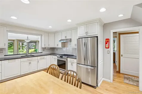 6 Berry Lane Glen Cove NY 11542
