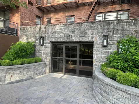 121 South Highland Avenue Ossining NY 10562