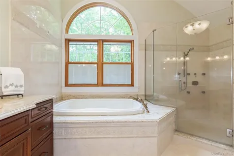 48 River Heights Drive Smithtown NY 11787