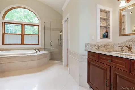 48 River Heights Drive Smithtown NY 11787